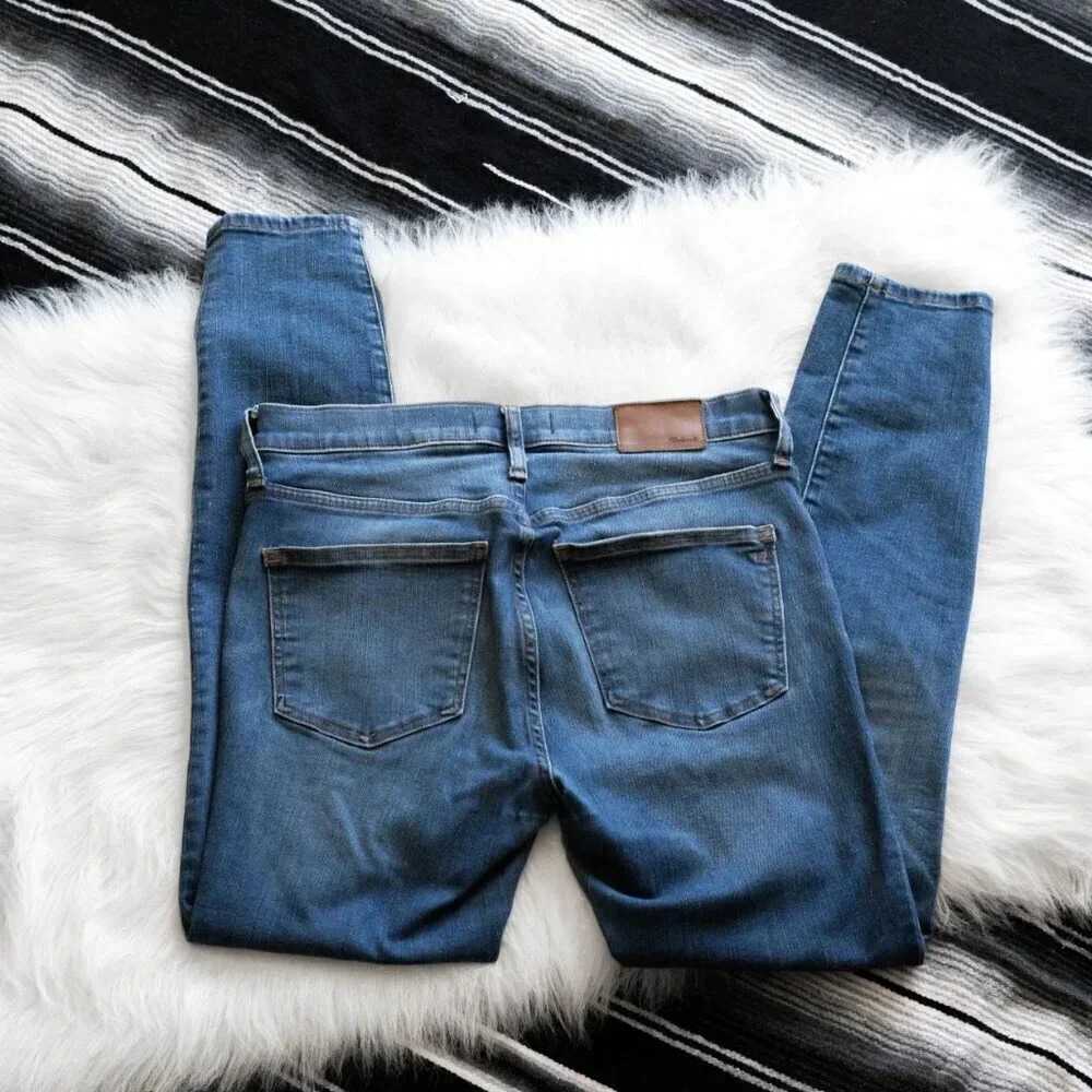 Madewell Skinny Jeans Women’s Size 28 | 8” Mid Rise Medium Blue Wash Denim - Picture 3 of 6